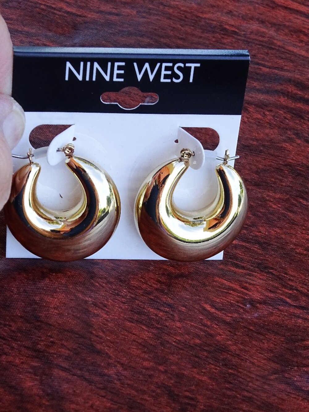 Stunning pair of New Nine West Hoop Pierced Earrings